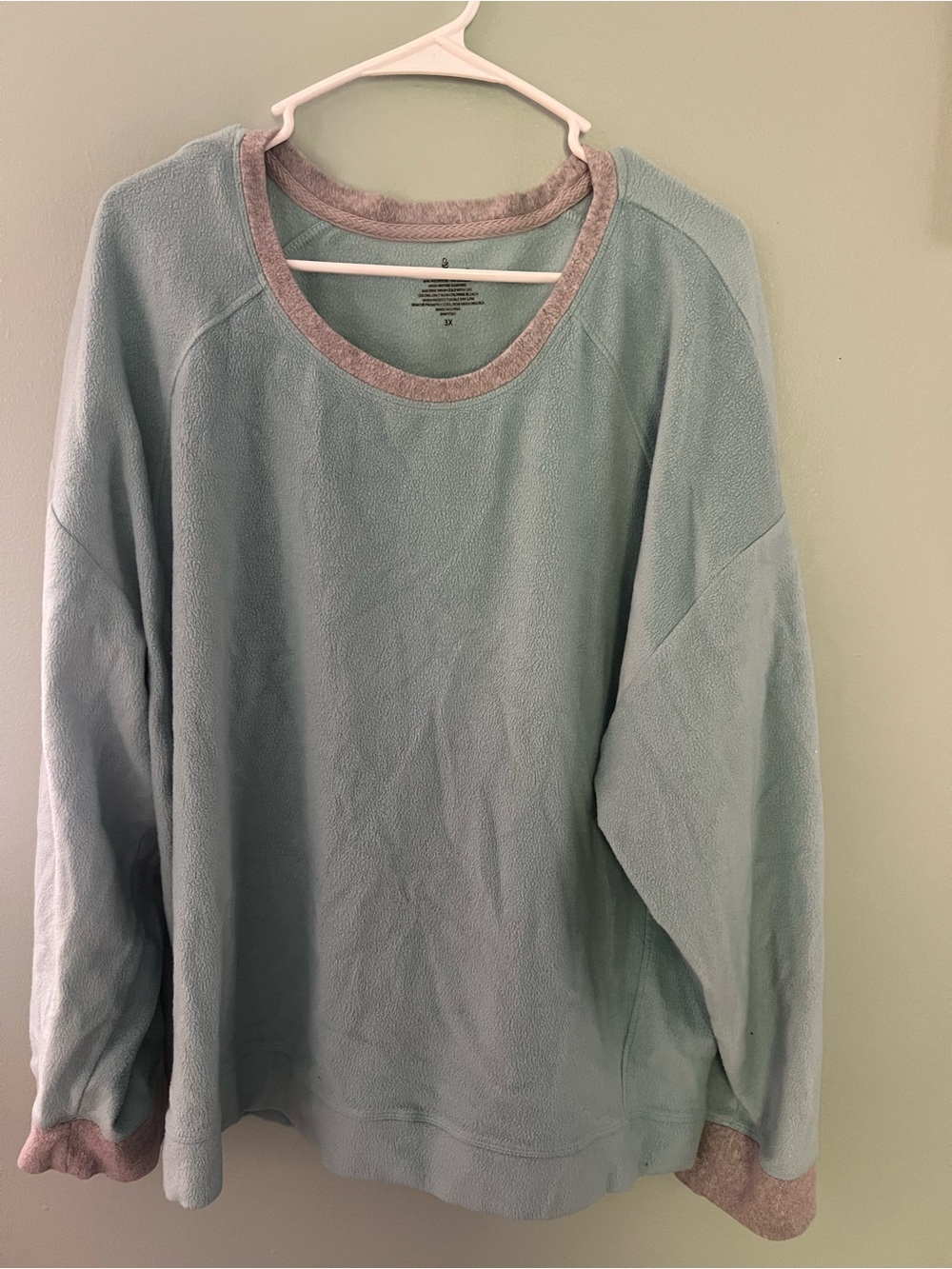 Light Blue Crewneck Women’s pajamas with Contrast Trim